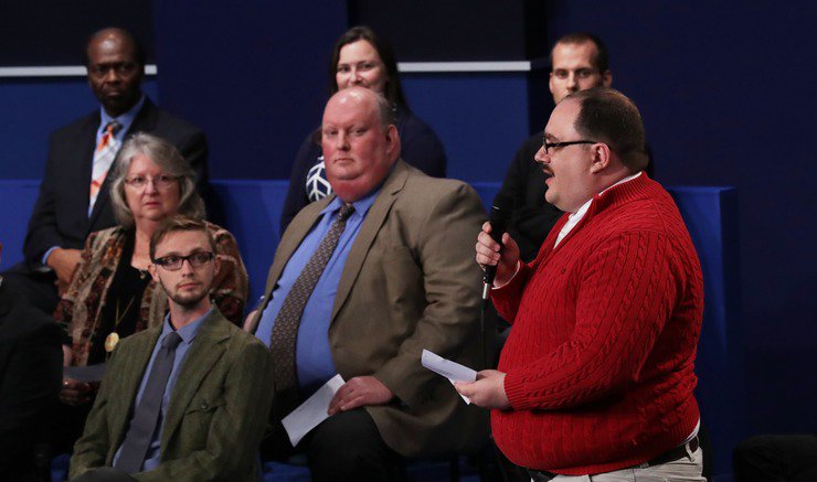 Mr_KennethBone's tweet photo. "All eyes on me - Tupac" - Kenneth Bone #KenBoneFacts #kennethbone #debate https://t.co/0eQ35WFwPB