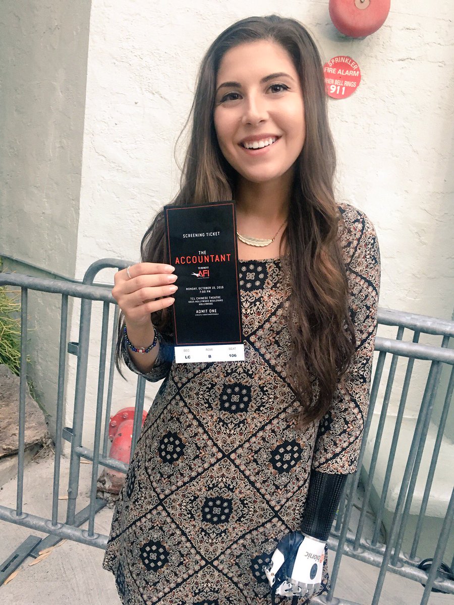 aannggeellll's tweet image. At @accountantmovie premiere! Still excited to see it even if my scene doesn&apos;t make it in! #bionicactress