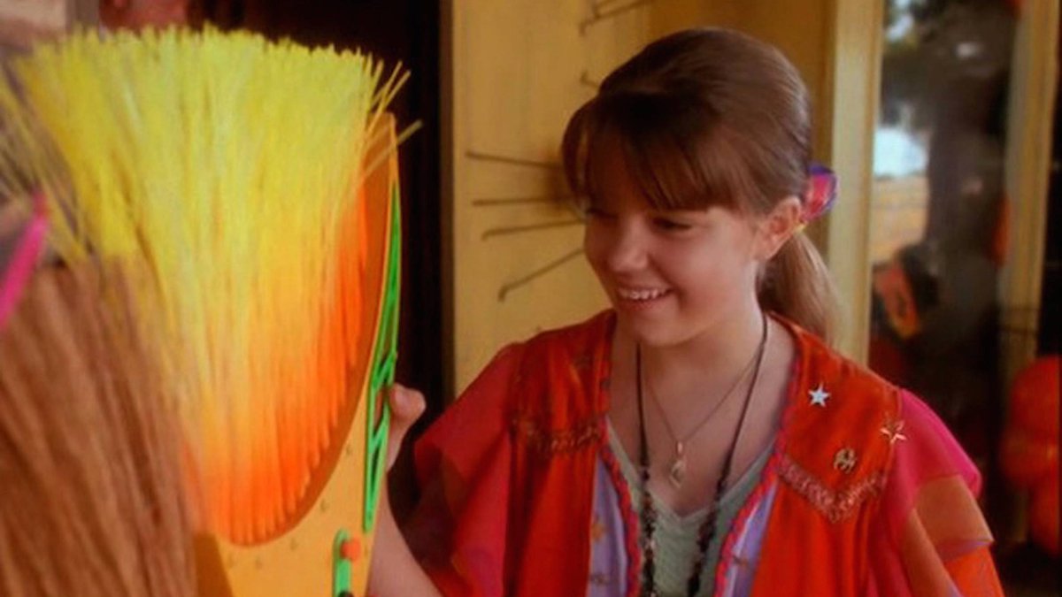 MTV's tweet photo. #Halloweentown came alive again when Marnie Cromwell stopped by to visit: https://t.co/Flve2xHXwI https://t.co/HjdYIkIBr9