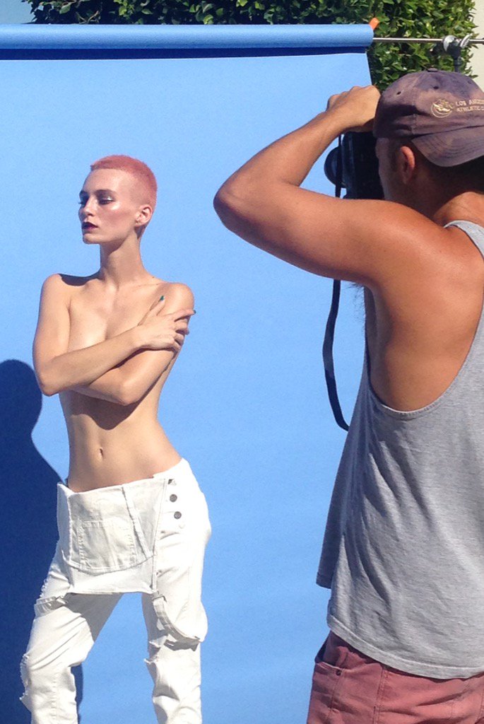 jillcrosbyhair's tweet photo. #Bts with @darrentieste  shooting #model #alexboldea for @REMIXmagazine #hair @jillcrosbyhair for@DLMBeauty https://t.co/3LxhDKjYZ5