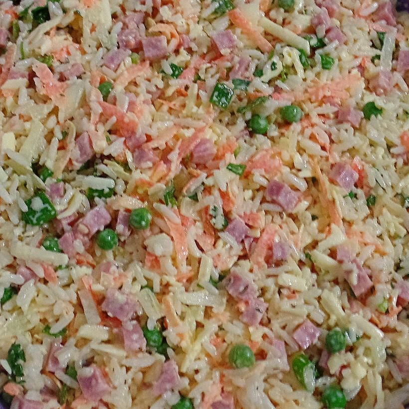 Andrisa01's tweet photo. Preparativos pro arroz de forno 😊
#boanoite #boa_noite #eumasterchef #arrozdeforno #arroz… https://t.co/1mp5ihyg82 https://t.co/UA6TOWRjnh