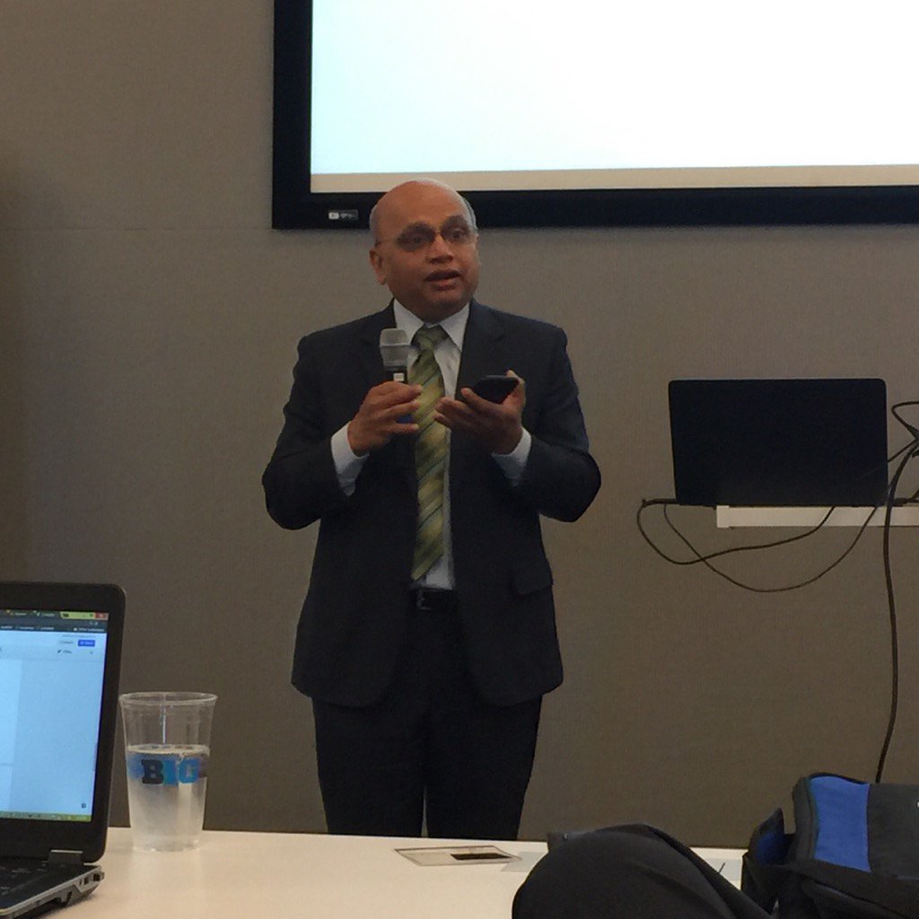 USDA_NIFA's tweet photo. NIFA DepDir Chitnis: TY speakers, advisors, #BDHubs, and partners for helping to make the #NifaAgData summit happen. https://t.co/zMWHuUVp4W