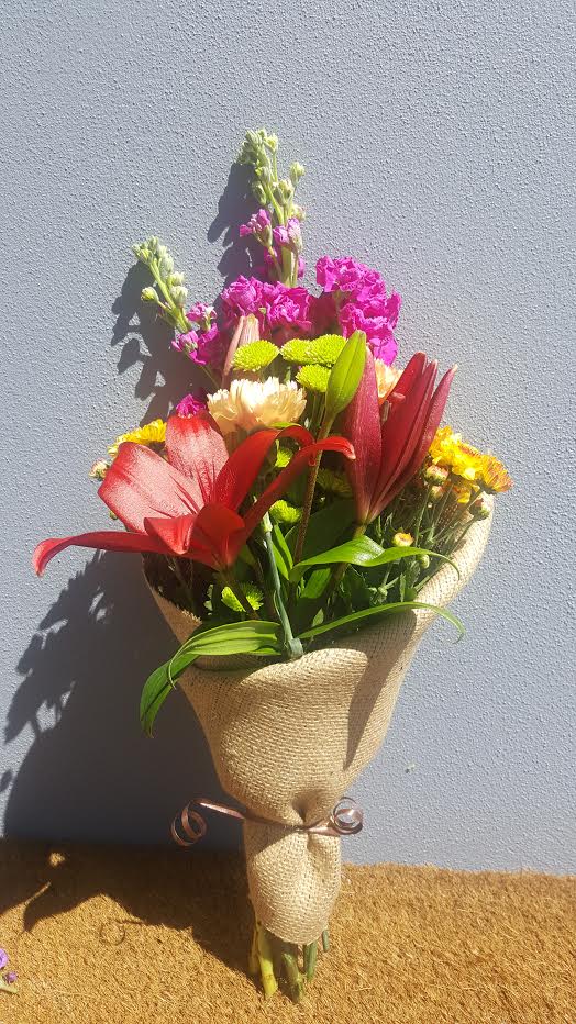 readyflowers's tweet photo. Tuesday's Child is full of grace!  Check out the new #RFExpress Tuesday's Child #Flowers. Only while stocks last:  https://t.co/rTc8HrnPWg https://t.co/3lbpdJIV23