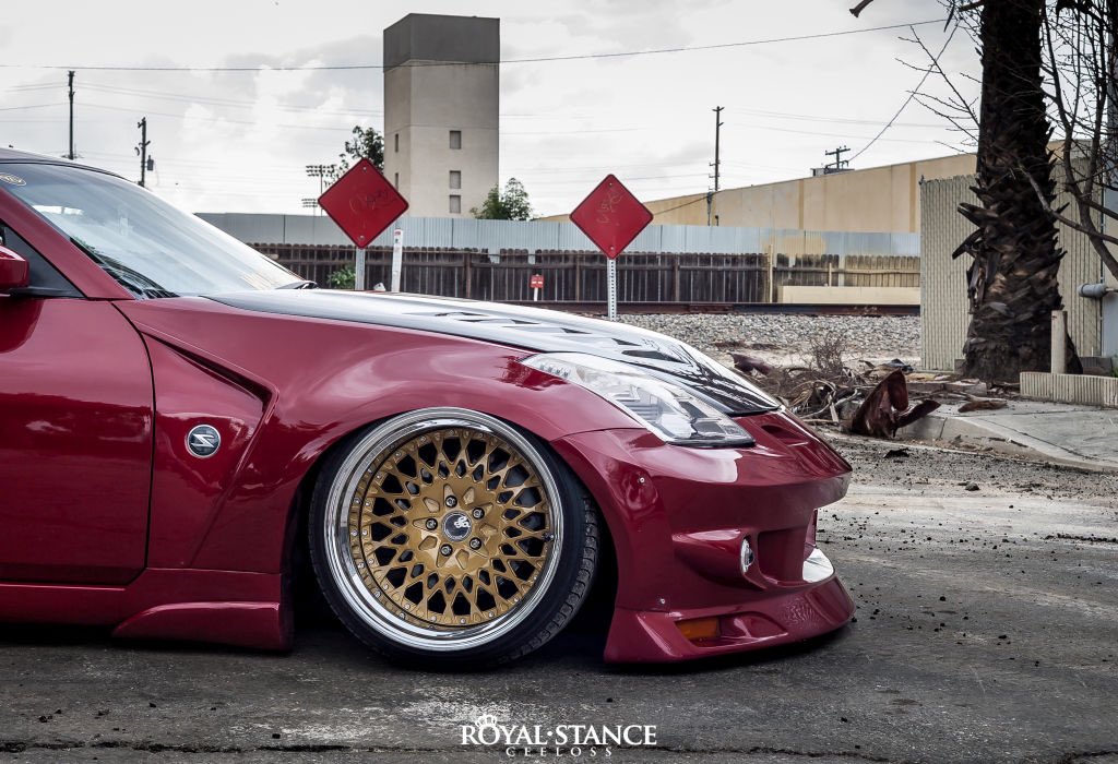 thisisslammed's tweet image. @ someone who would like to have this widebody 350z 😍