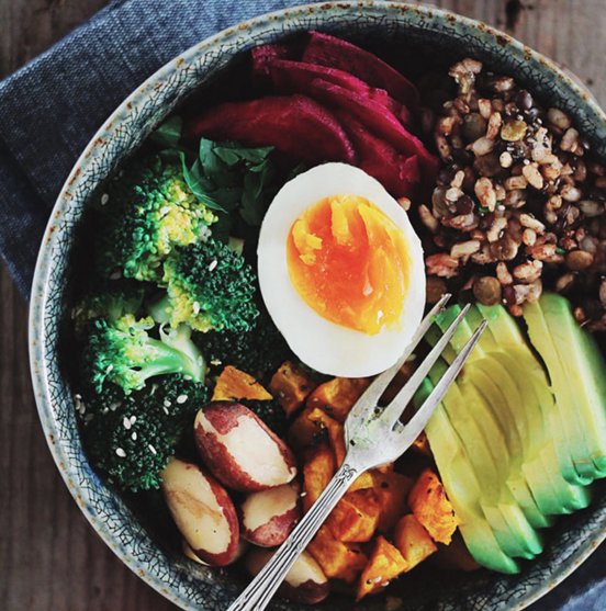 greatist's tweet photo. 7 Salad Bowl Recipes That'll Make You Want to Eat Your Veggies: https://t.co/V9LOtqUW7W #healthy #bowls https://t.co/27bmRrW387
