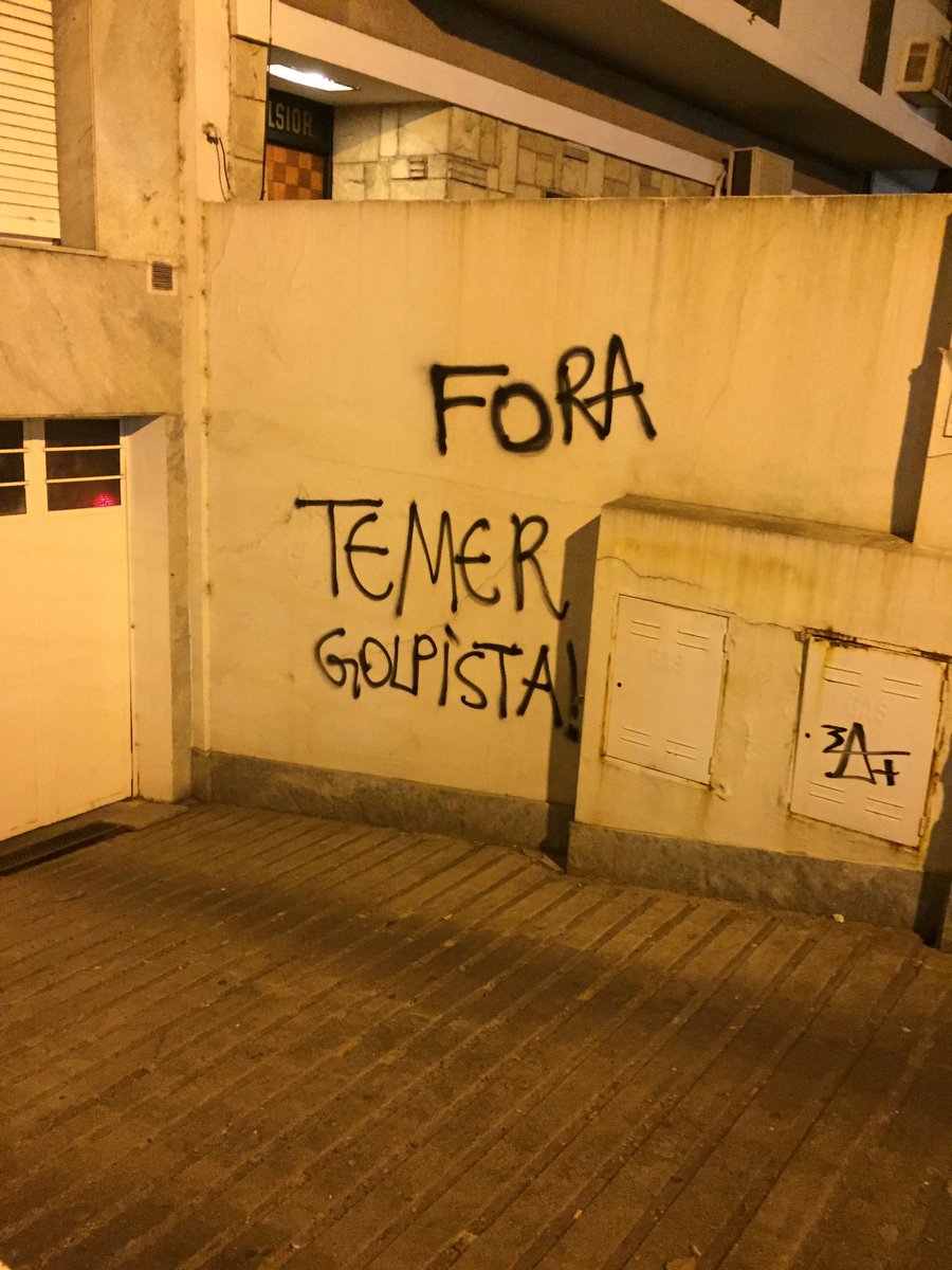 CamirMartino's tweet photo. @candxlaco mi casa no es una empresa animal opresora hablando según vos cómo mc y así quedo. Defende y lucha sin destruir lo de los demás. https://t.co/FY74YiwdDG