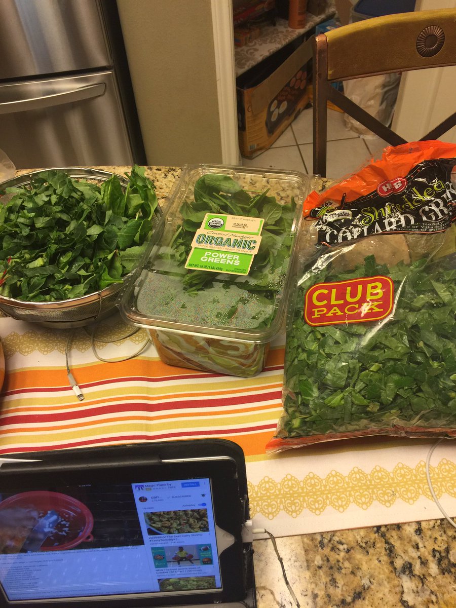 Rogerbrks's tweet photo. @Obzokee 3 Spinach Rice. But I have to add meat. Notice the bottom of the picture. #WickedChef https://t.co/rhOHjQglWW