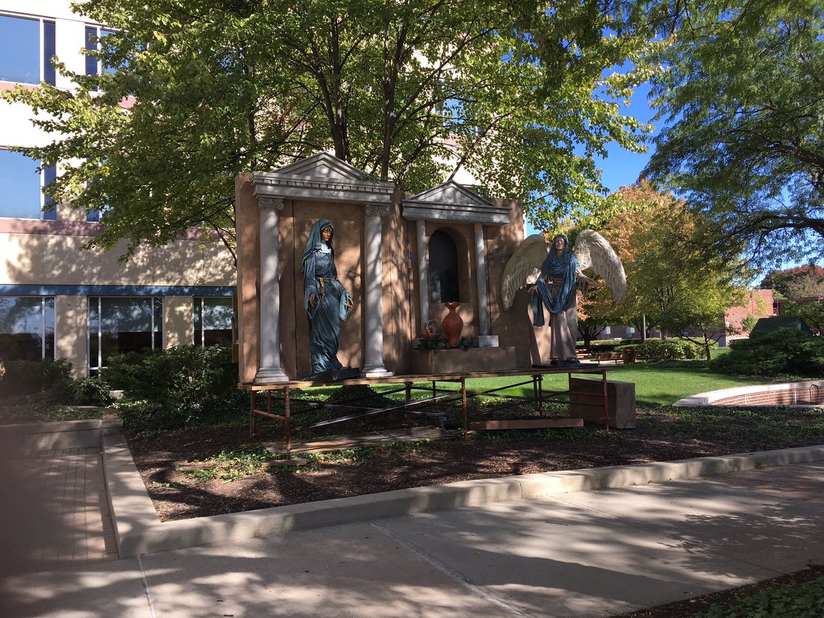 treeweightman's tweet image. It may only be Oct 10 but the Magi &amp;amp; Co is ready for Christmas!  #StateAutoInsurance #WeAreStateAuto #ChristmasCorner