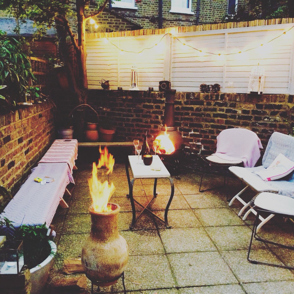 Phillyrutt's tweet photo. Would quite like to bring back the weekend and all my pals who sat around the fires in my lovely garden #London https://t.co/hfdGGeVIgo