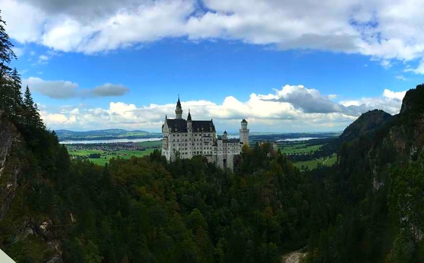 almitaa__ox's tweet photo. Sleeping beauty's castle ♡ https://t.co/5G051D0hAl