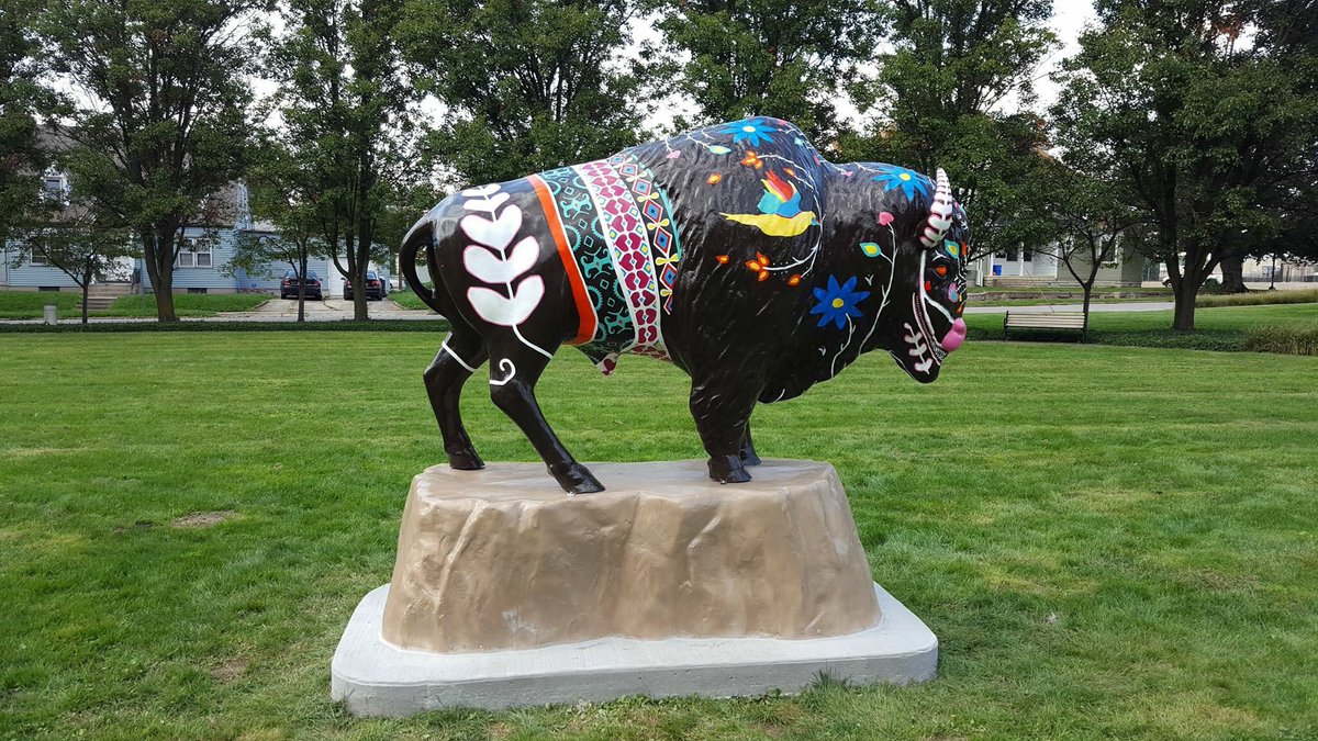 Celebrate #IndigenousPeoplesDay with #DelCoBison, painted in patterns of the Lenape people &amp; named "Neolin", their word for "The Prophet"