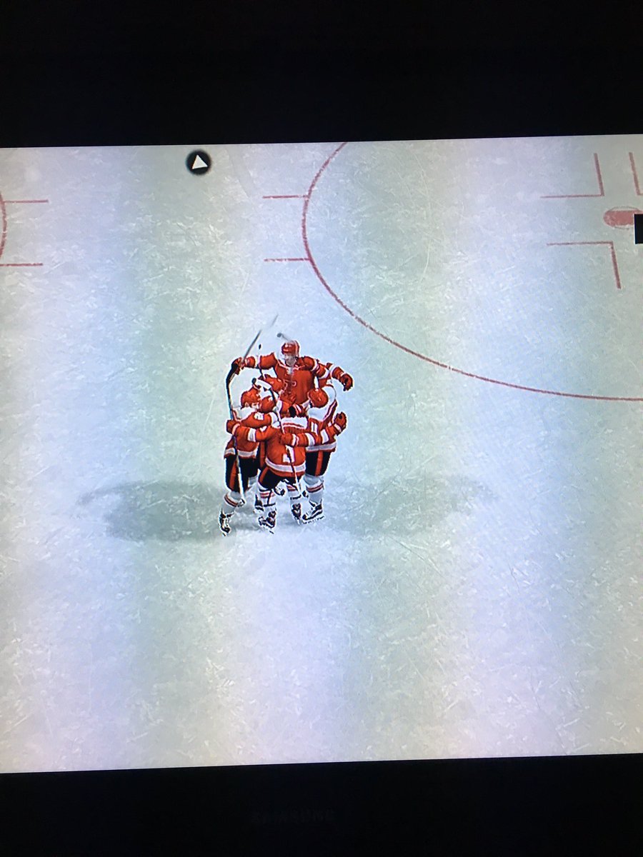 OfficialTwine's tweet image. The boys celebrate an Aylward goal. 4-1 win in first D2 tilt #Statement #1Speed