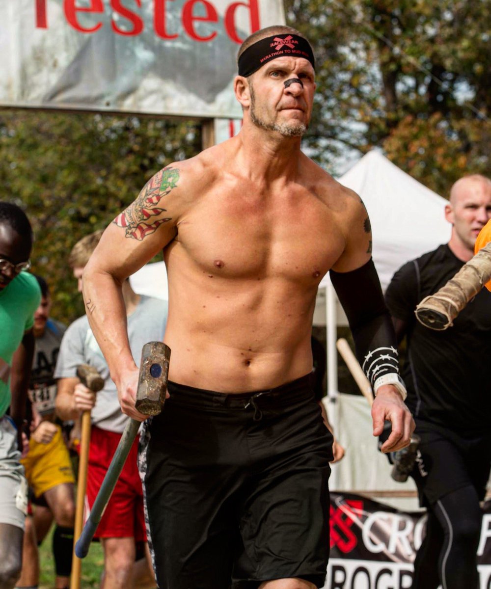 ScottBrackemyer's tweet photo. #hammerrace #minnesota #WorkUp #ocr #masters #xracewear #obstacleguard #hammertime https://t.co/S6y6L63ubJ