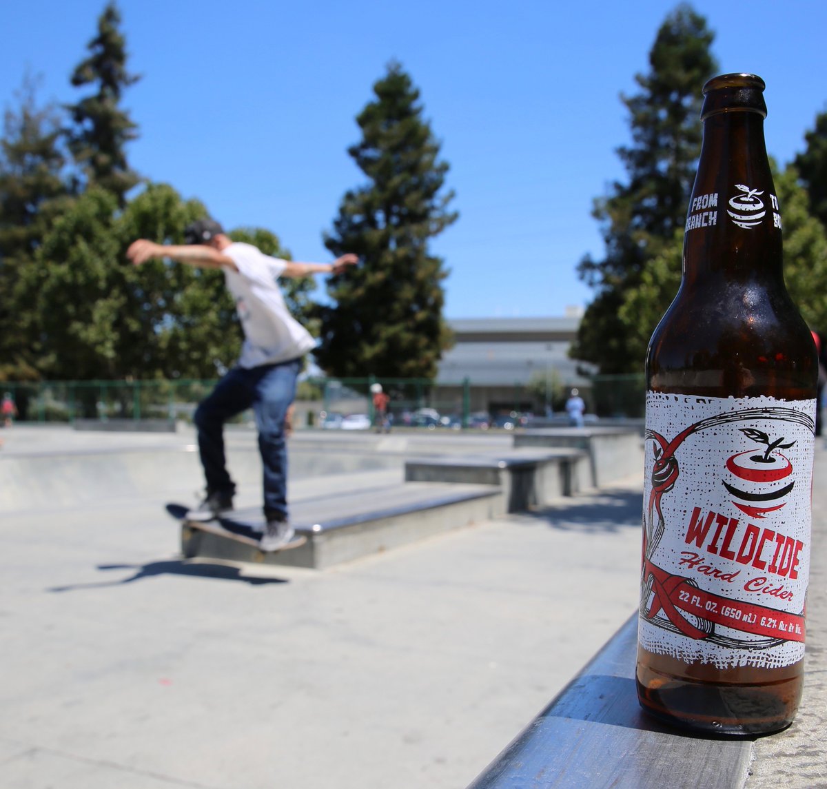 theWILDCIDE's tweet photo. #Monday: back to the daily grind #WILDCIDE #Cider #caseofthemondays https://t.co/6Vi26NAept