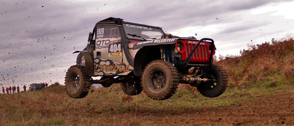 TOSFED's tweet photo. Sinop’ta Kıyasıya Mücadele https://t.co/wwFO5BM0fU #sinop #offroad #tosfed2016 #sinoff https://t.co/HtzbUtIB91