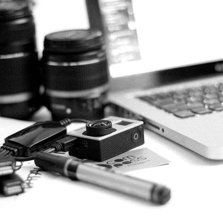 CompassDR's tweet photo. #Friday very multi-task morning at the office 📽✍🏼️💻📷📞💆🏻♂️🙅🏻 #Compassdr #TeamCompass #Compass #Audiovisual #production #latepost https://t.co/WDjghaWZzL