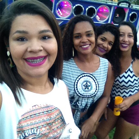 JssicaMarinho6's tweet photo. Minhas meninas ππ
#DeOntem #BaladaAutomotiva #DeuBoom π https://t.co/hW4Jq99uZQ