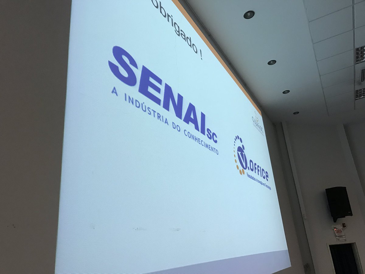gujavasc's tweet photo. Meetup do @gujavasc que está acontecendo agora no SENAI. Quem não veio esta perdendo! https://t.co/TYRsZFReTR