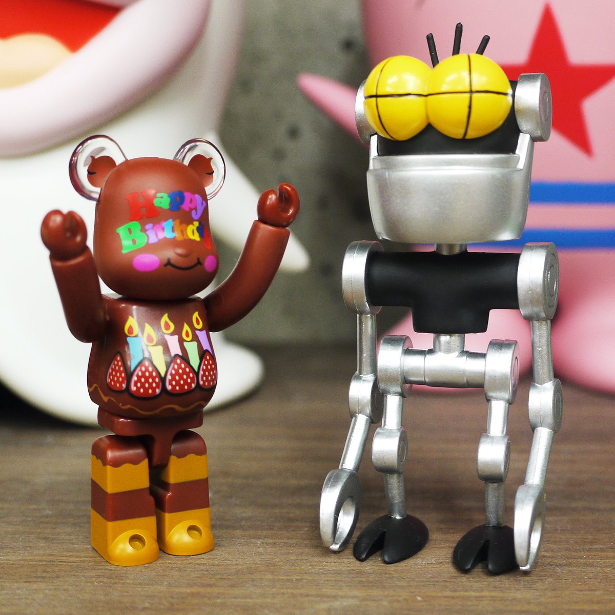 株式会社メディコム トイ Auf Twitter Today S Be Rbrick おはようございます 今日は藤子 F 不二雄先生の 21エモン に登場する芋ほりロボット ゴンスケの誕生日です ゴンスケ お誕生日おめでとう 21エモン Bearbrick ベアブリック Medicomtoy