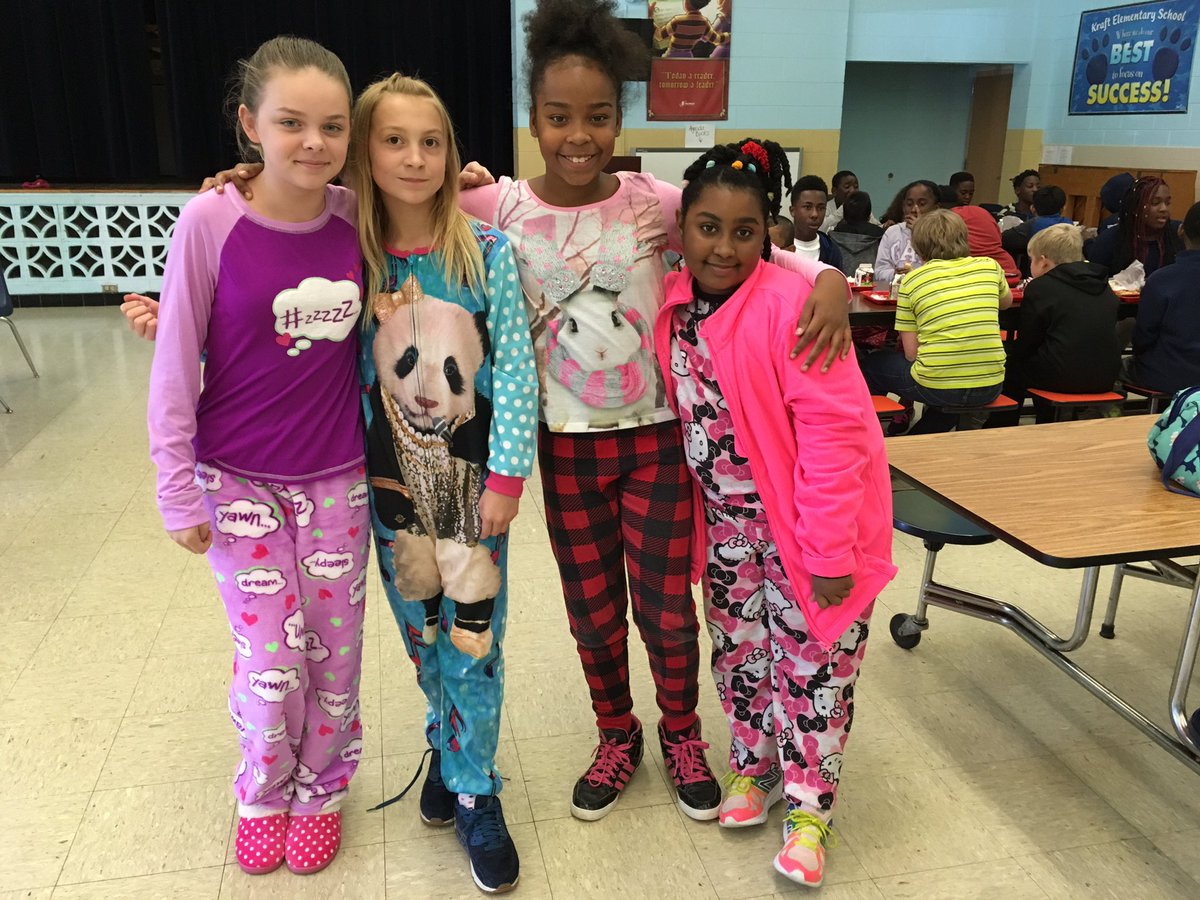 teach_element's tweet photo. More @KraftES1 Cubs celebrating Spirit Week. @HamptonCSchools #SpiritDay #teach_element #pajamaday https://t.co/bqqrVOCUje