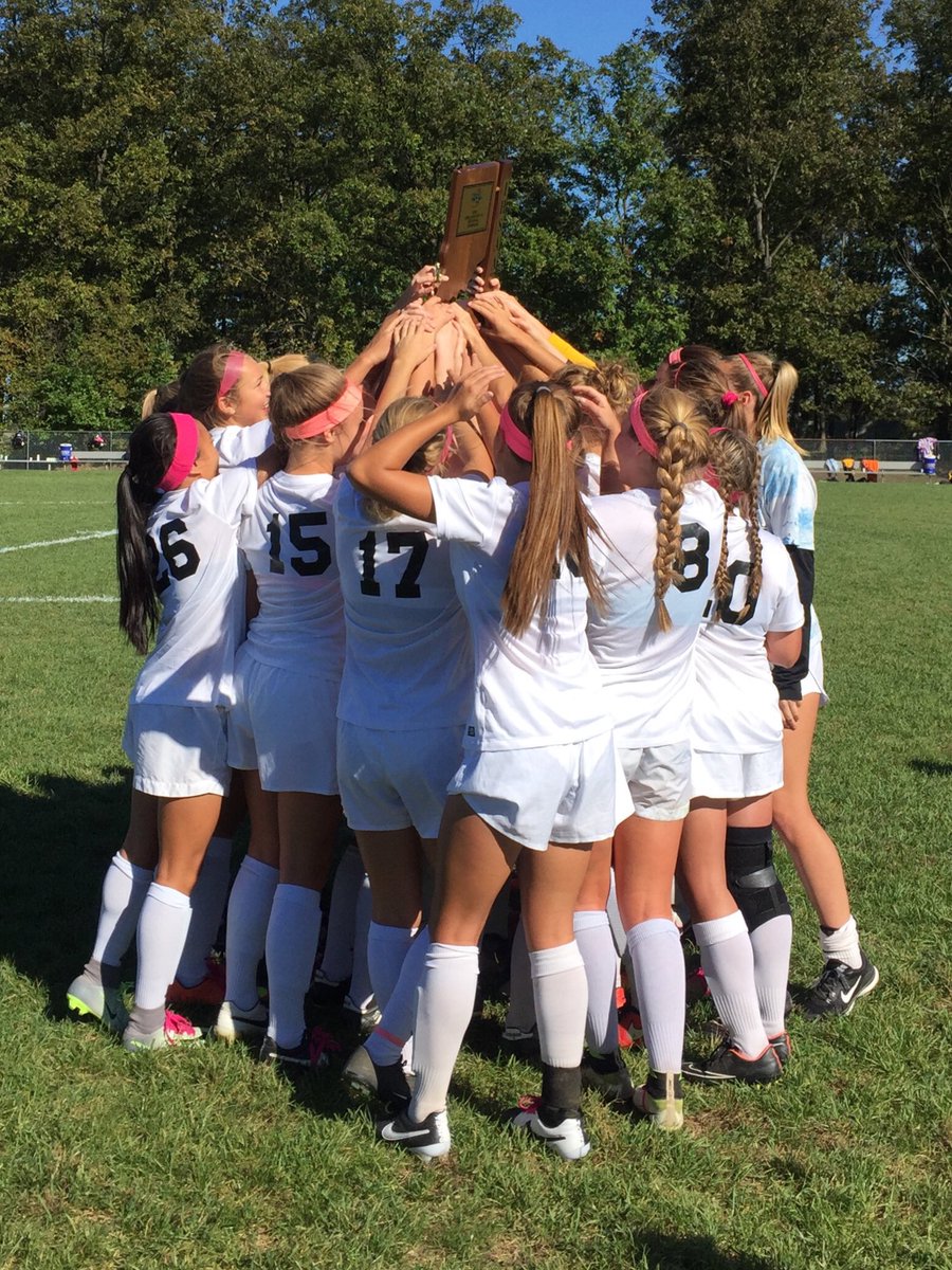 AvonGirlsSoccer's tweet photo. Lady Orioles vs Guerin Catholic 5pm Wed, 10/12 @ Carmel in Regional Semifinals! Plan now to attend &amp; show your support!! https://t.co/JfvrQjBaxB