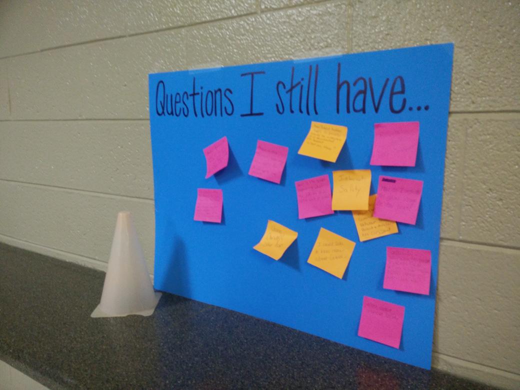dona_barnhill's tweet photo. Great turn out tonight at Parent Tech night @TMS_Trojans. Connecting and learning together. #BeBold #r3tech https://t.co/tBk5BNfoQo