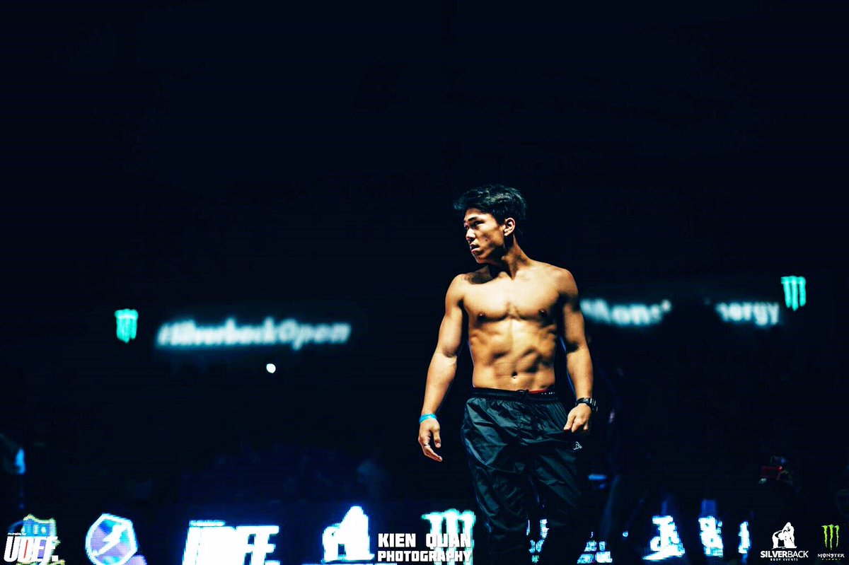 kyushudanji_ent's tweet photo. SHUVANです
アメリカ・フィラデルフィア
#silverbackopen2016
#bboy_issei
#secondplace
#Underworld https://t.co/cYo2v0F5RE