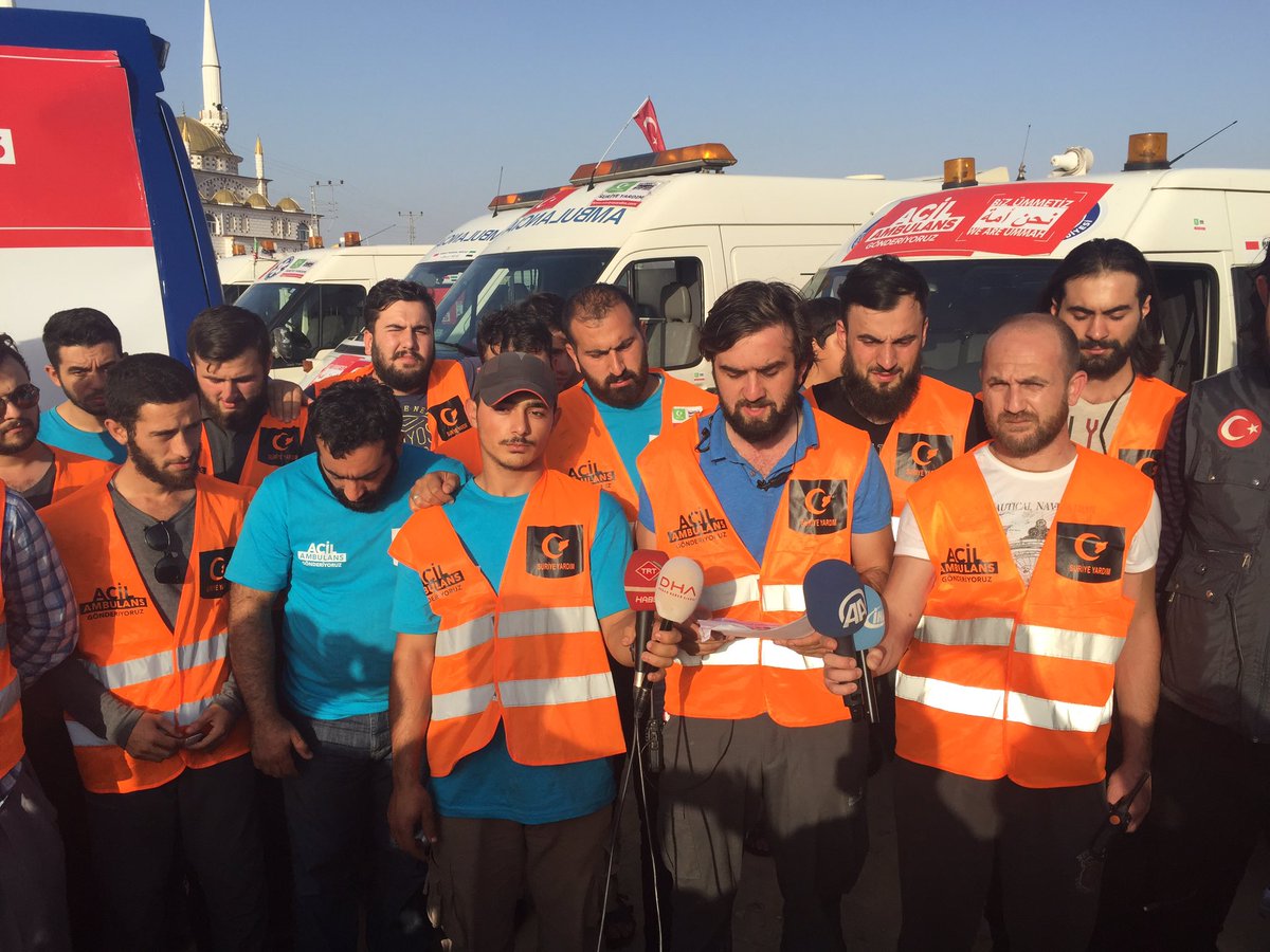 SuriyeAmbulans's tweet photo. Kampanyamızın ikinci etabı tamamlandı. Dün 24 ambulans Suriye'de hizmet veren hastanelere teslim edildi. https://t.co/HafcMNc7RC