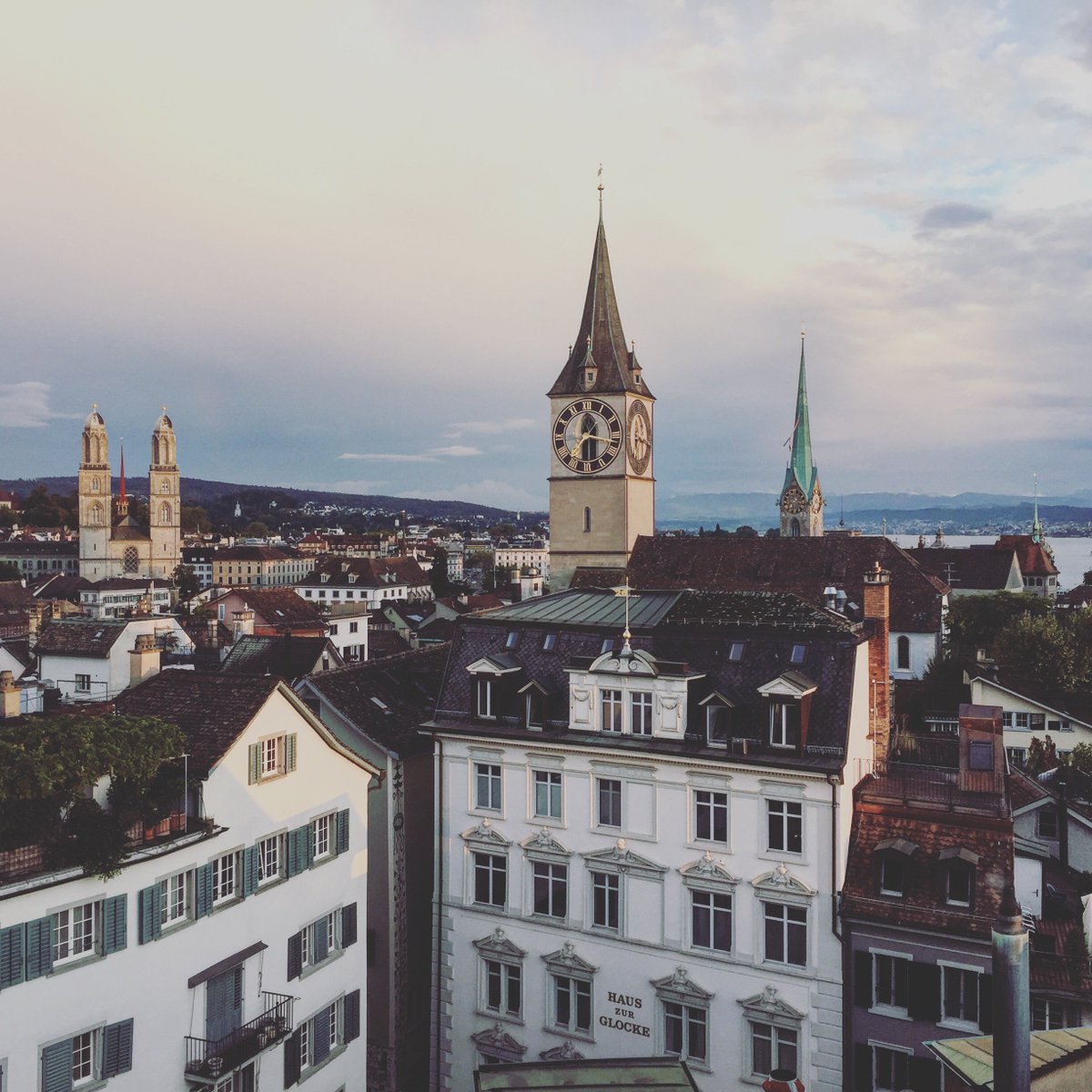 Thanks to <a href="/farahyaqub/">Farahyaqub</a> for the great article: itsrudetostare.com/zurich-switzer…