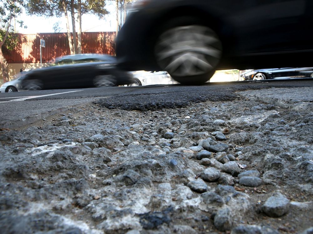 Le délabrement des routes et des panneaux comme facteur sous-estimé de mortalité routière challenges.fr/automobile/act… via <a href="/Challenges/">Challenges</a>