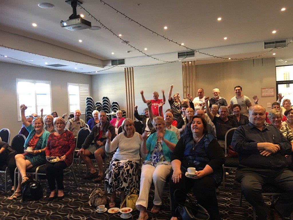 Supporters cheering as Emma rises to speak in HORs #auspol @MyCentralCoast @OurCentralCoast