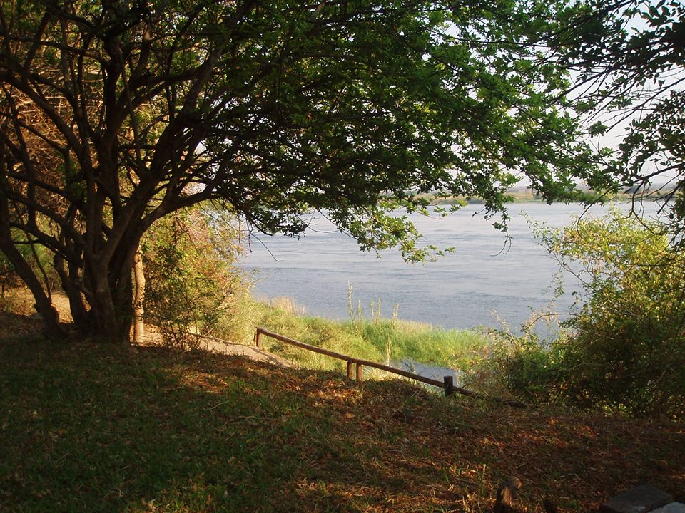 Destination_Zim's tweet photo. Sometimes, everything one needs is a place of peace &amp; tranguility, an exchange of the inner beauty with the outer aesthetics. #GotoManapools https://t.co/JgDofBENUc