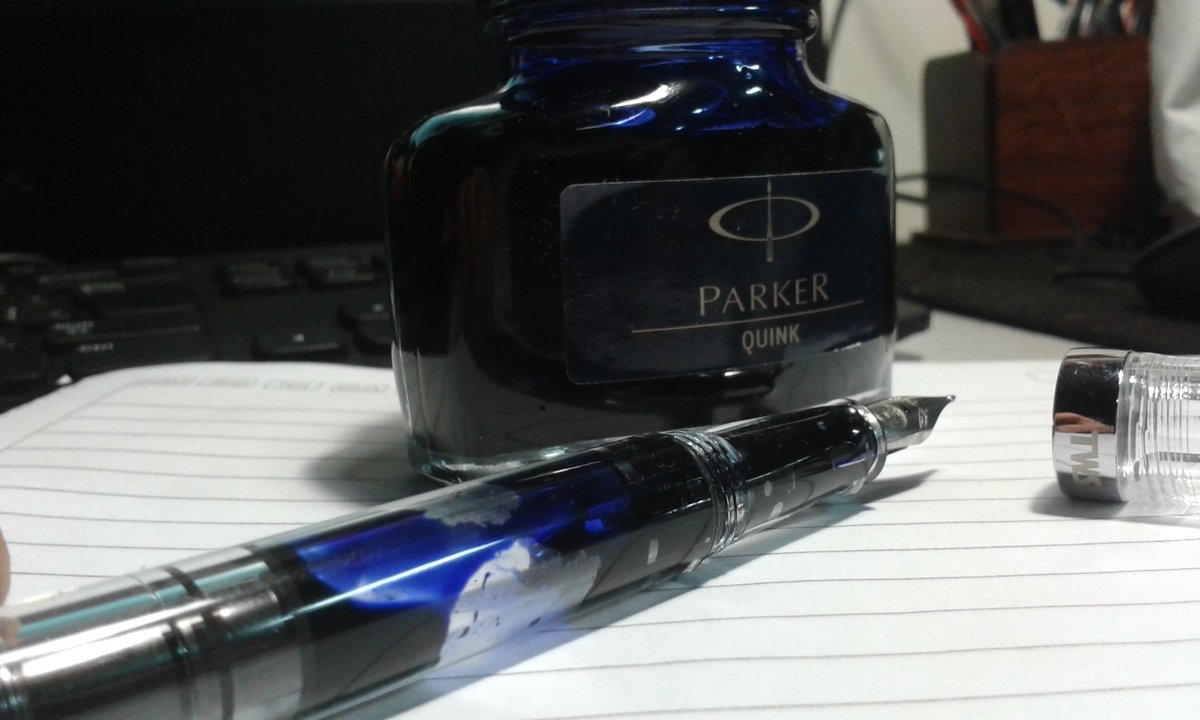 lagonessmonster's tweet photo. #MondayMatchupGiveaway @GouletPens   Twsbi eco and Parker Blue-black https://t.co/EqDdOv4WCq
