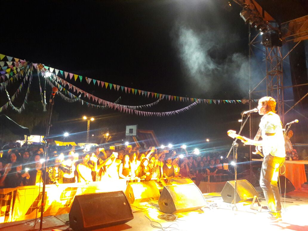 PabloLayus's tweet photo. Me cuenta @BeluLlacer que festival "Morillo canta x los niños" fue un éxito.  Felicitaciones  a Cristian Herrera ( Mataco ) y @ElTucuLeandro https://t.co/JmiEP7dGPG