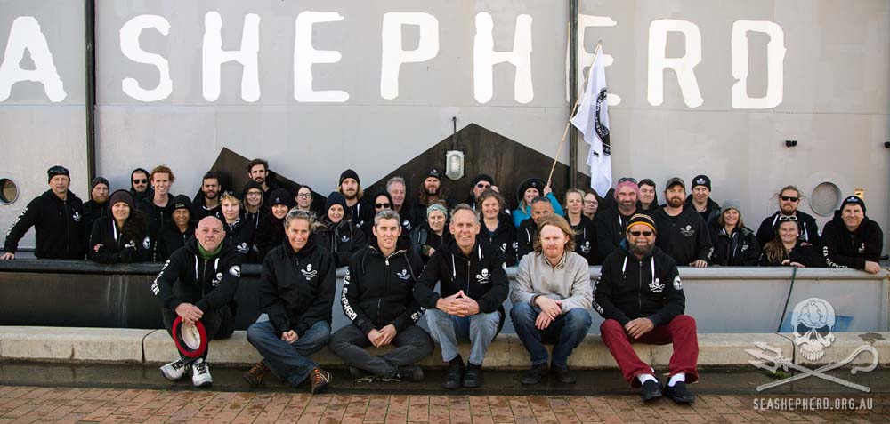 BobBrownFndn's tweet photo. People power sends BP packing! Bob Brown. #GreatAustralianBight @SeaShepherd_Aus @wildernessSA https://t.co/H7qa8wjOG9