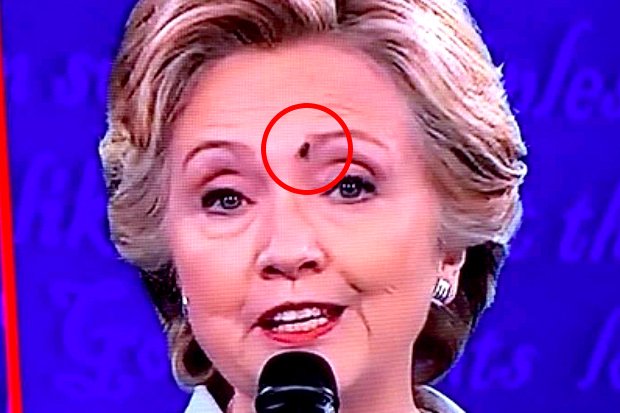 dailystar's tweet photo. Does this video prove Hillary Clinton is DEAD? https://t.co/QKFUIZW04y #hillaryshealth #debate #hillaryclinton #hillaryfly https://t.co/7LLDyMvUb9