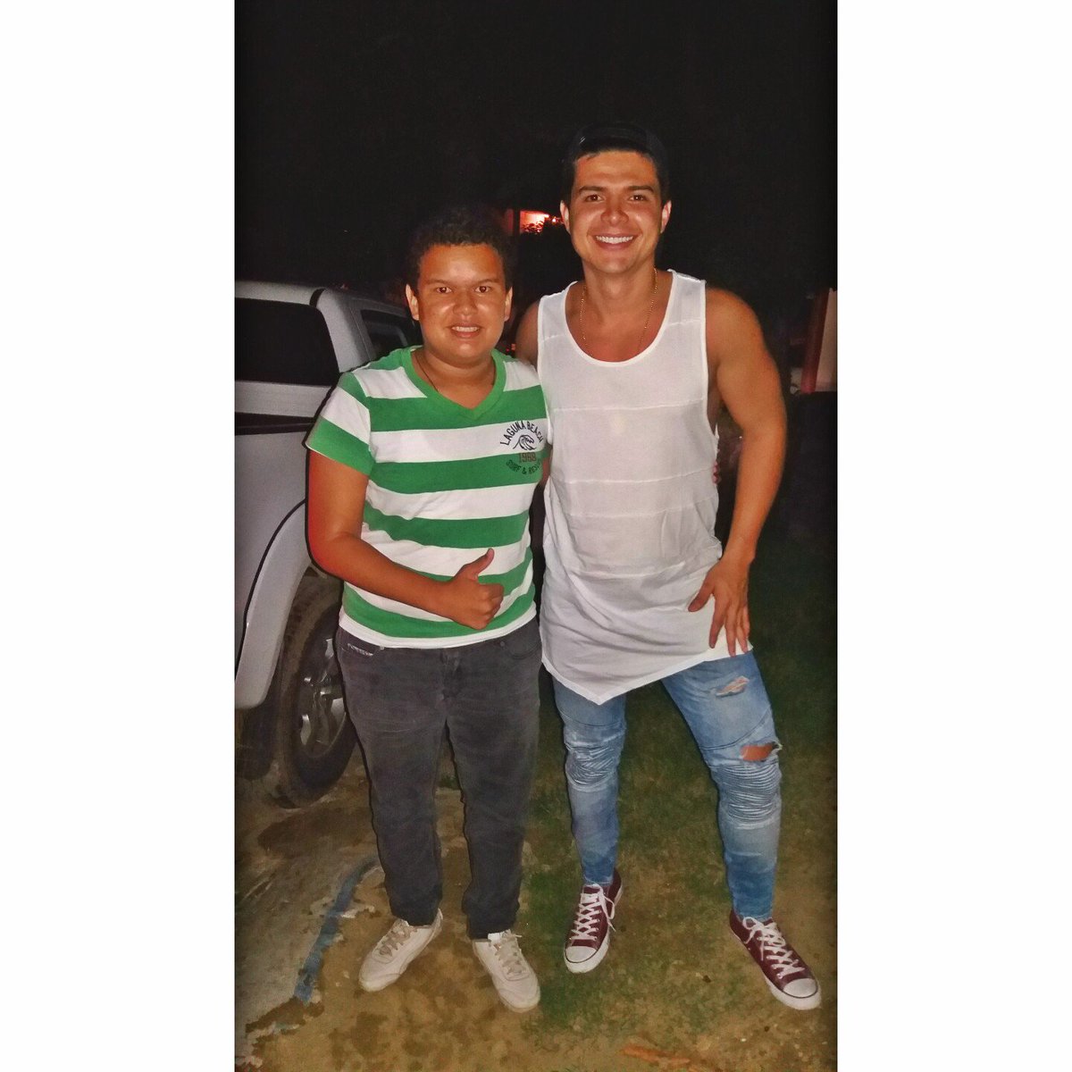 JhonatanMadero2's tweet photo. Con Uno De Los Integrantes De Tu Grupo Favorito Kvrass (@jonathanjaraba1 #ElMeke ✌🎉 @GrupoKvrass https://t.co/1Spb0KyifJ