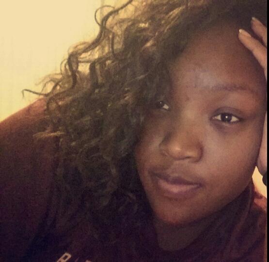 LilWolfie732's tweet photo. Tired, but gotta fold this laundry.
#tryingtoberesponsible #latenightchores https://t.co/FBHBKv5UtJ