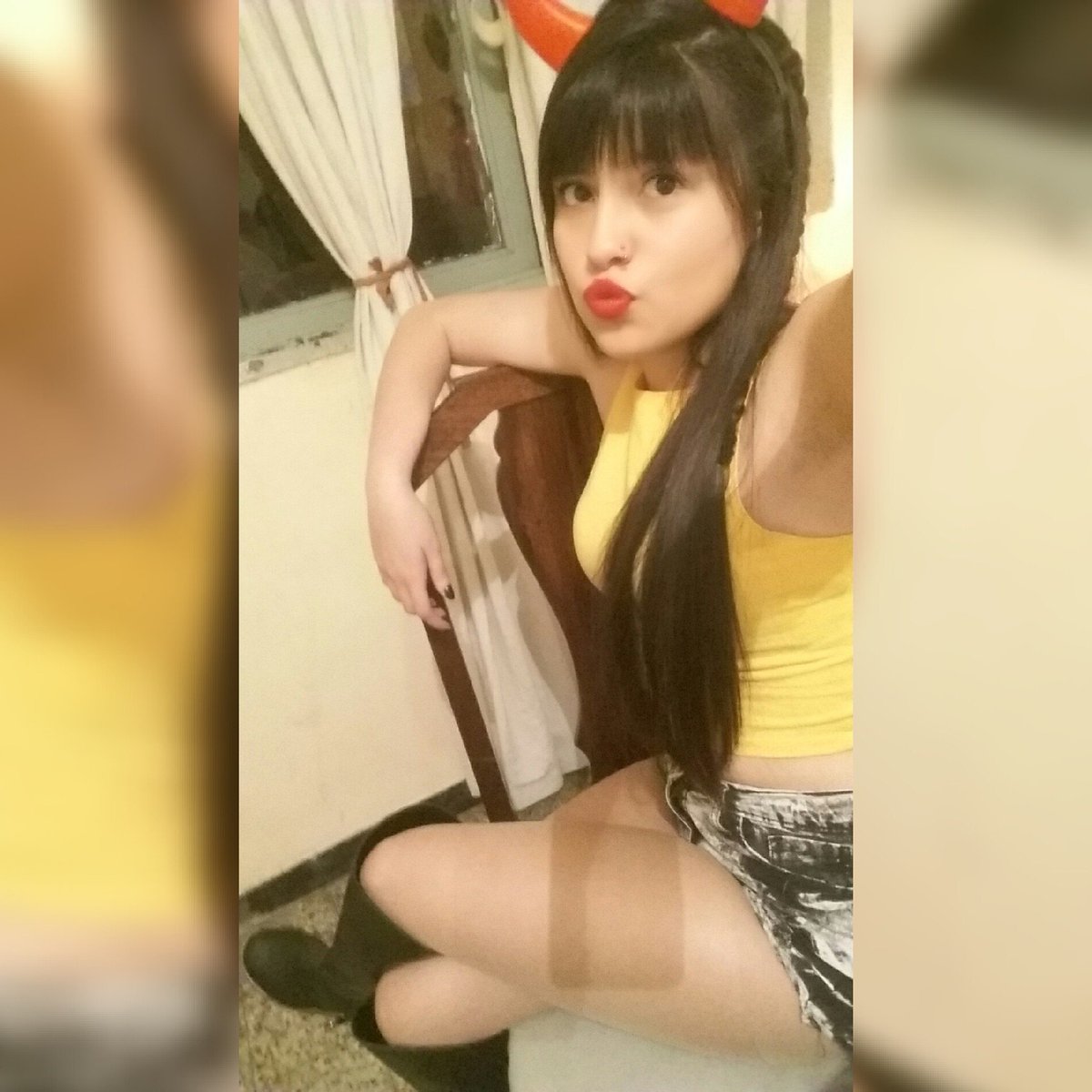 Rociomailens2's tweet photo. Me vuelves loca cuando dices que soy la que te provoca 😚👑🎶
Del sabado 🔙
#Desubicate #PuntaStage https://t.co/Iv8nHhcQKQ