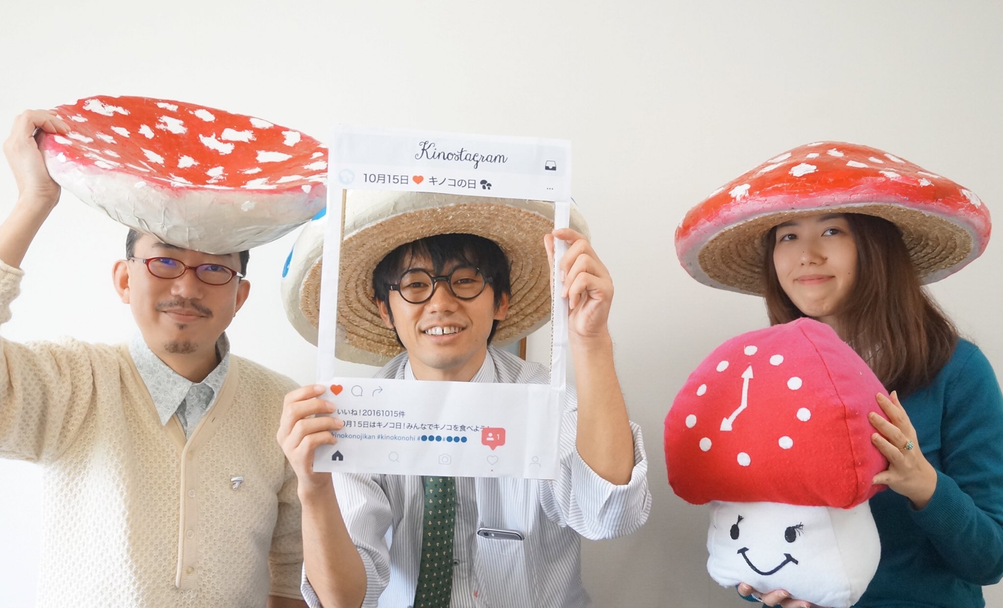 きのこのじかん わーい ヨコハマきのこ大祭のお二人がきのこ問屋に立ち寄ってくれたっシュ ありがとうございます O ヨコハマきのこ大祭さんの手作りきのこ帽子のクオリティがすごい ヨコハマきのこ大祭 In きのこ問屋 きのこ帽子 T Co