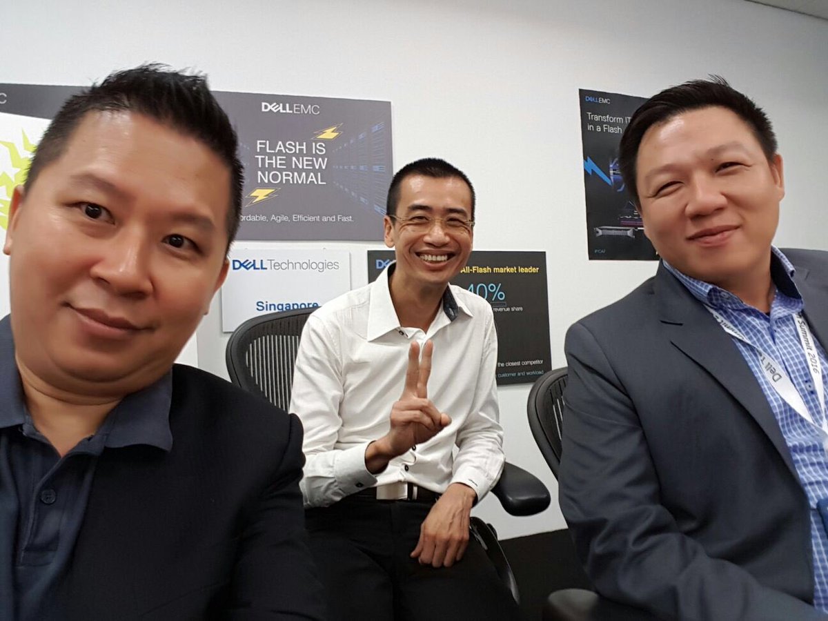 tan_bc1's tweet photo. Sharing the SG XtremIO win with the APJ audience in EBC - Go #YOAF !!! @peterhanna888 @88_dmitri @henaghan https://t.co/sIy4hhauGd