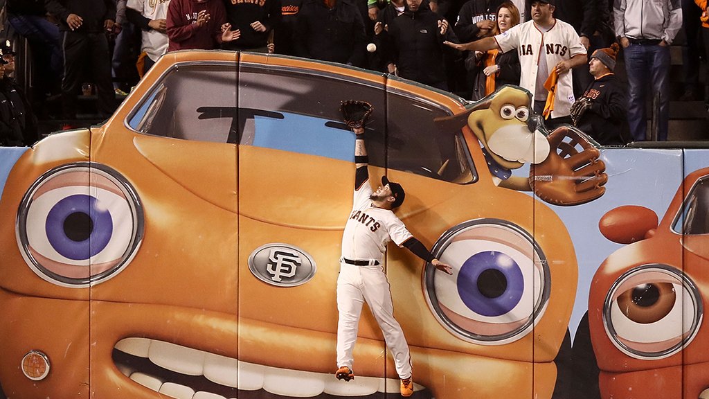 MLB's tweet photo. That close … https://t.co/kaia7zS0Vm
