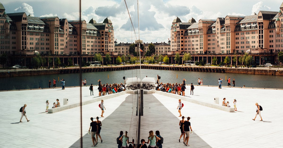 Nature and the city are entwined; that's what makes Oslo unique! Book your stay here: bit.ly/GeniusHotelsOs…