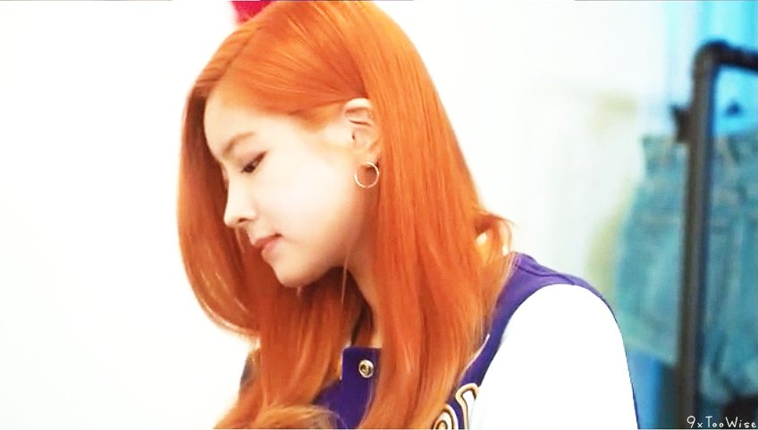 [트와이스] 머리색까지 파이리가 된 다현이 | 인스티즈