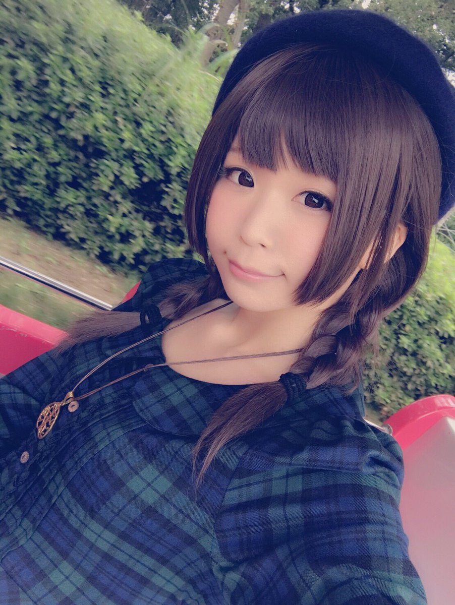 五木あきら 今日は千葉県市原市で撮影してたよ W 三 W 森ガール風の私服にしてみました