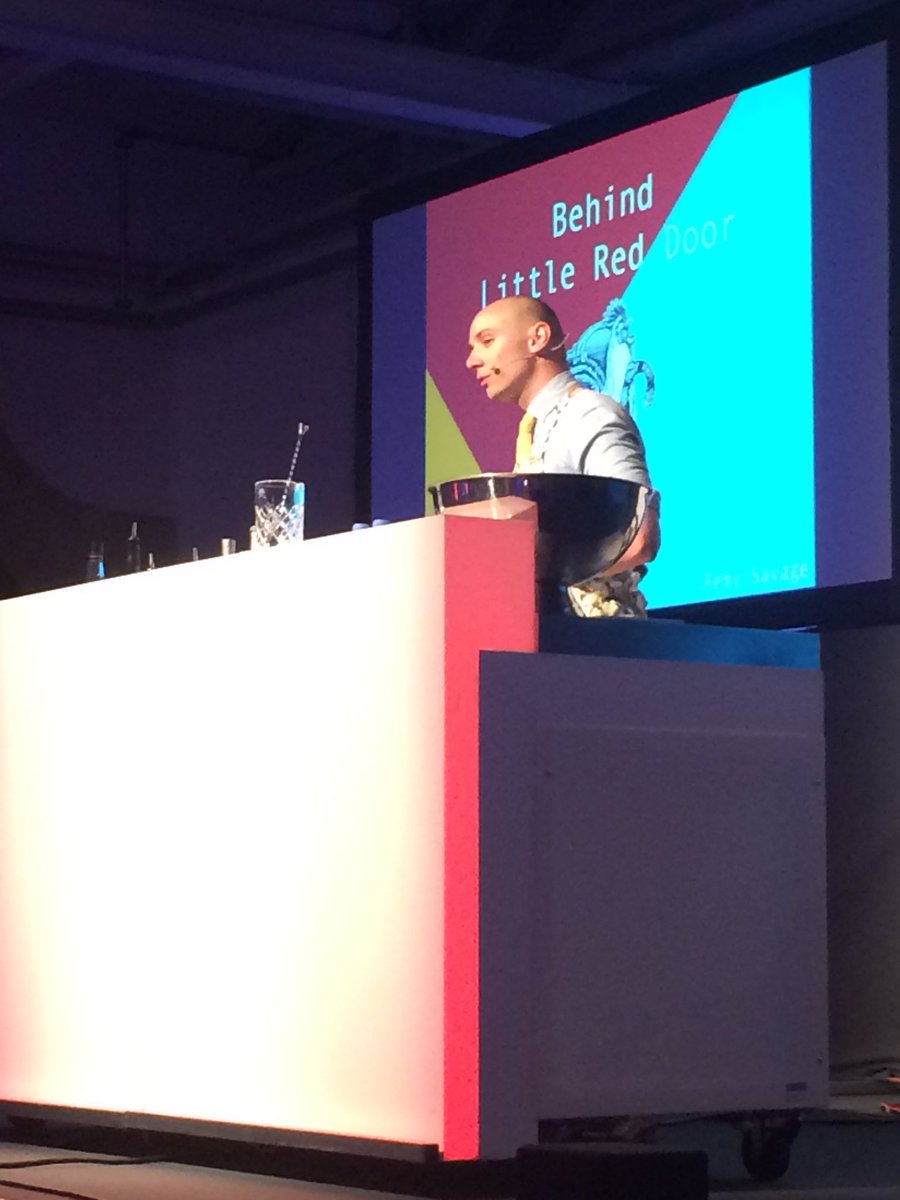 The awesome Remy Savage from <a href="/LRDparis/">Little Red Door</a> explaining his artistic menu.  Hugely creative, pushing the boundaries of drinks... #BCB2016