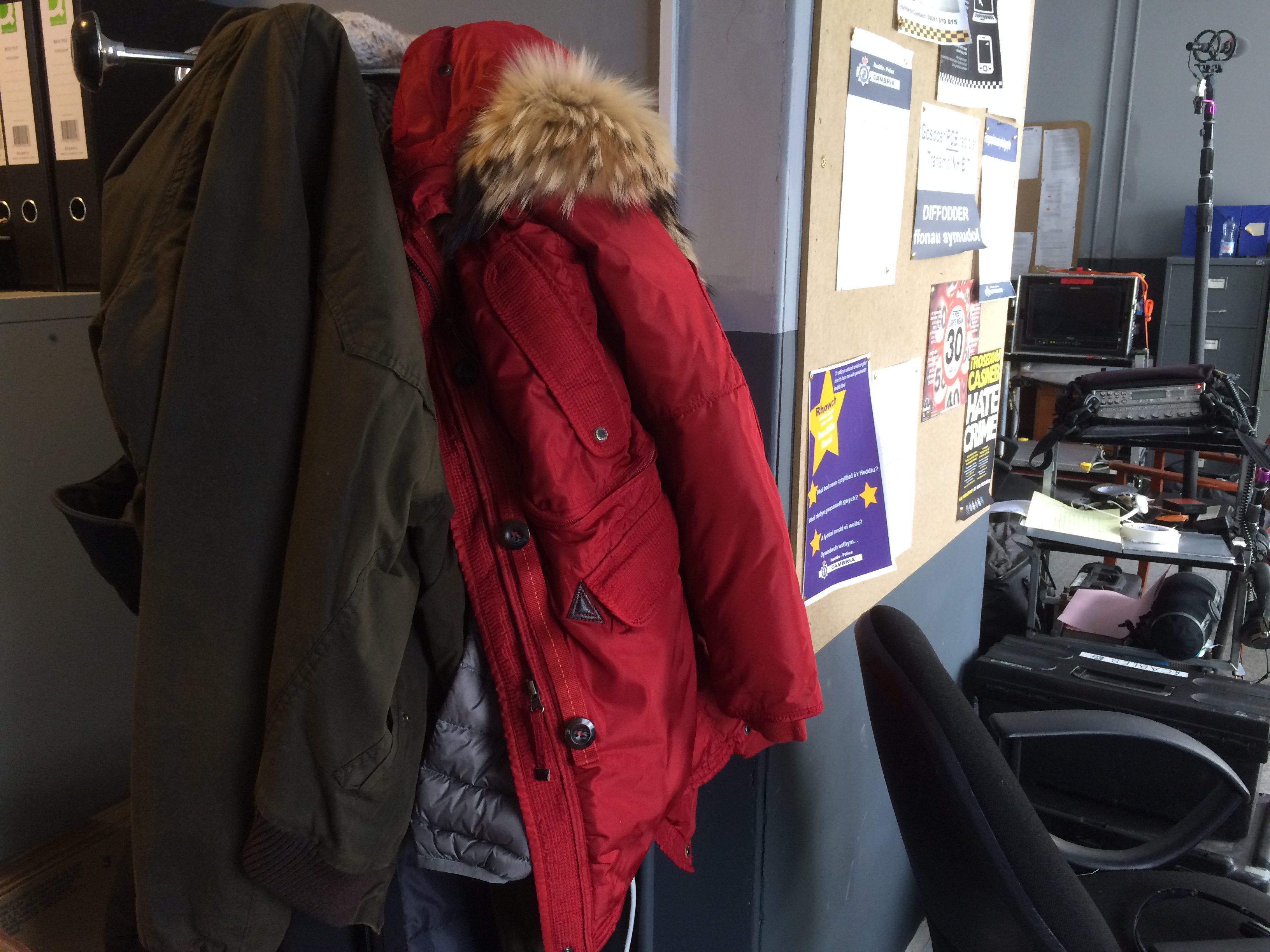 Hinterland red best sale parka