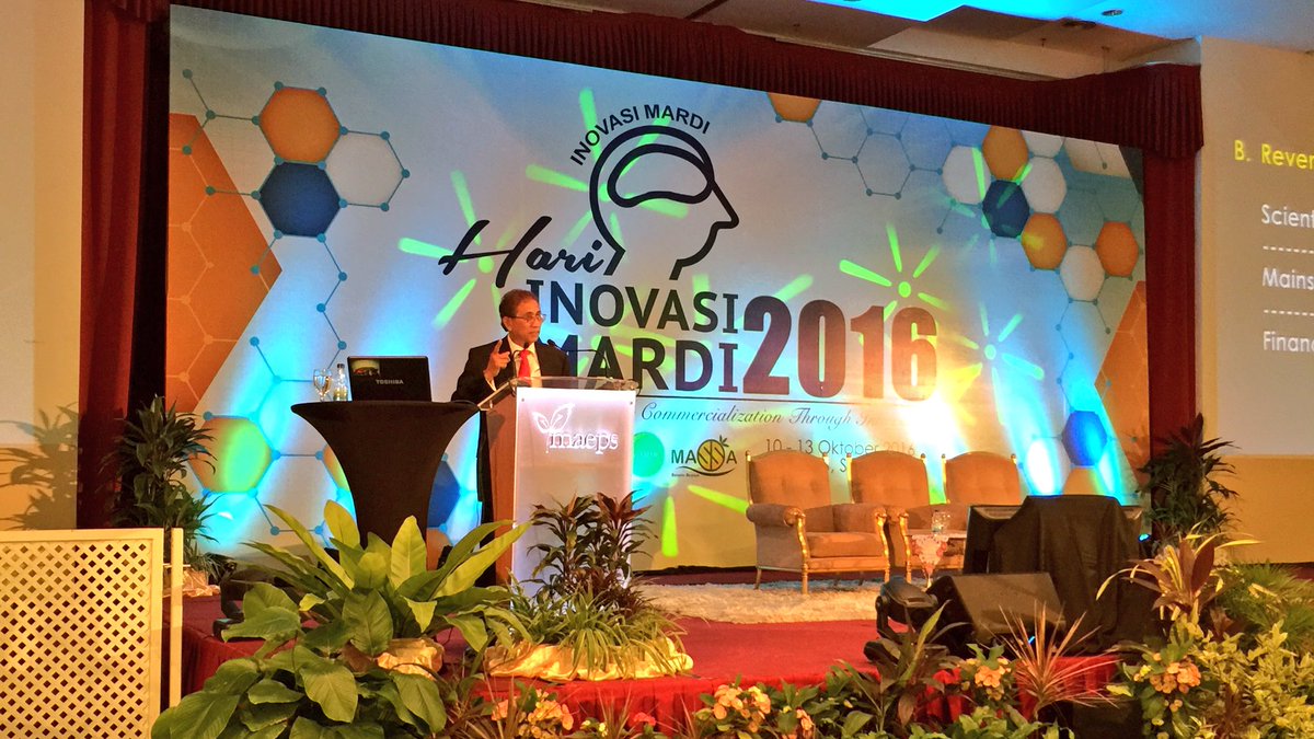 mardimalaysia's tweet photo. Datuk Dr Tasir menyampaikan wacana intelek beliau, "Developing Malaysian Advance Agricultural Tech: Experience &amp; The Way Forward. #HIM2016 https://t.co/uliDYW3ZVp