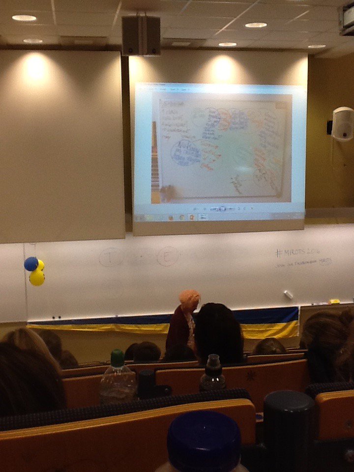 AbbieGallant's tweet photo. Learning about DBT and how thoughts, emotions, behaviours and physiology all interact #MIROTS2016 https://t.co/LYhaki8cQp