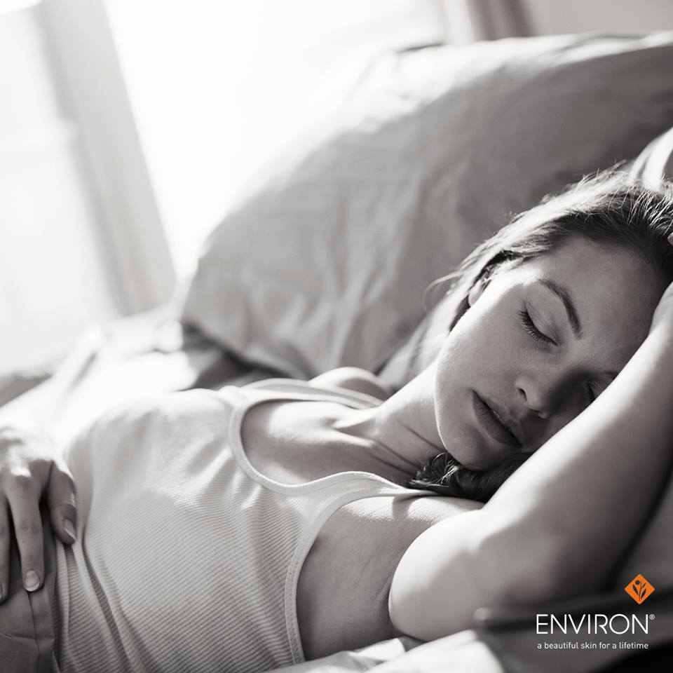 EnvironUK's tweet photo. A good night's sleep can help you look younger. Make sure you get enough 💤! https://t.co/c8cvsy7TqP